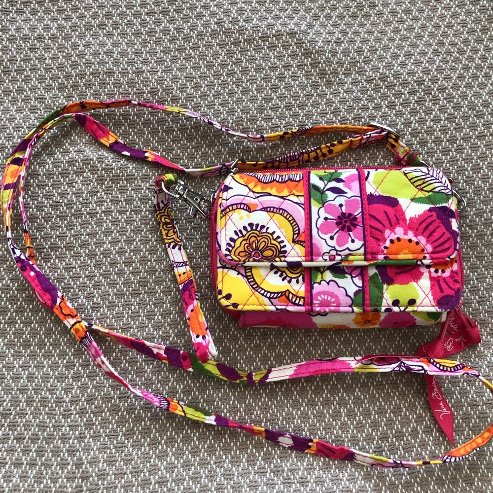 New without tags Vera Bradley All In One Crossbody